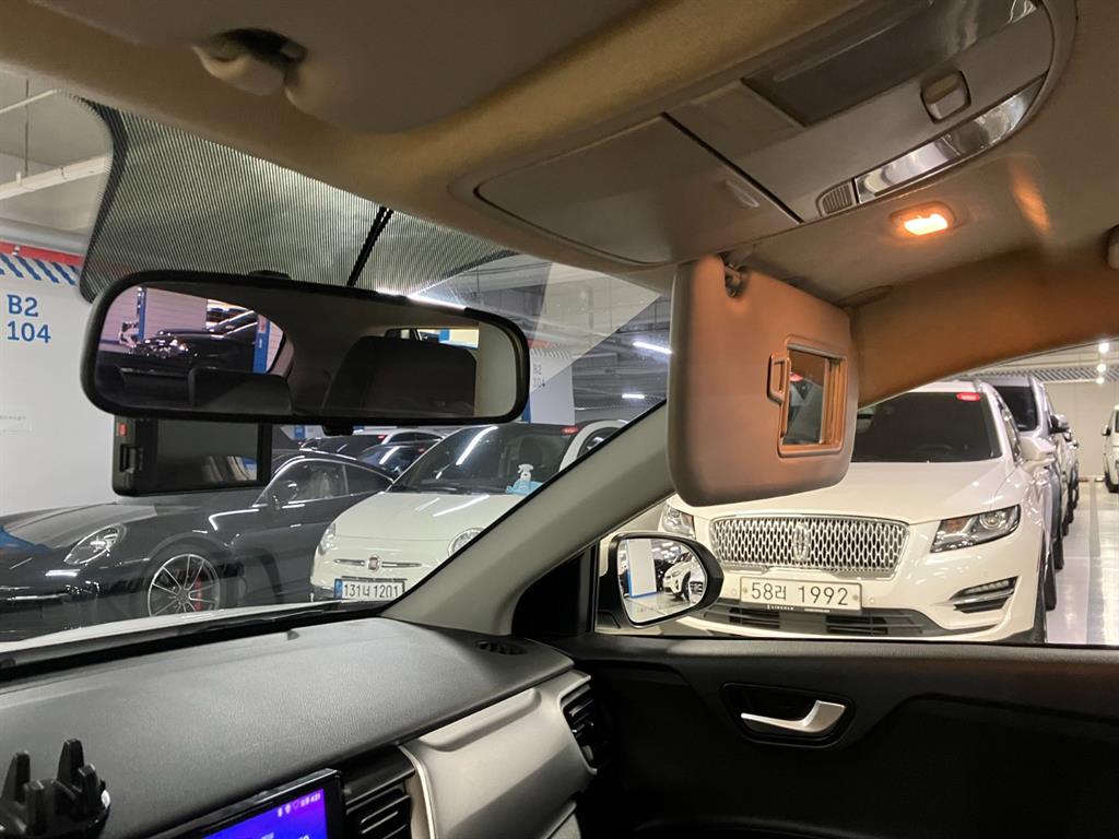 KIA Stonic 2018 Blanco - Importación desde Corea - HF Imports Iquique - Foto 14