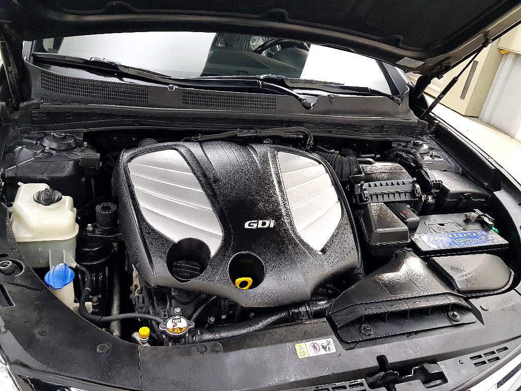 HYUNDAI Grandeur - Vista 6