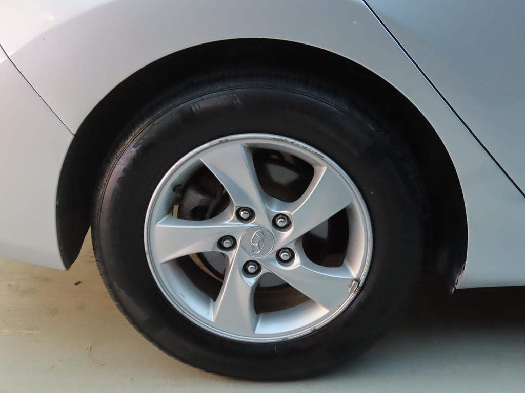 HYUNDAI Avante 2012 Plateado - Importación desde Corea - HF Imports Iquique - Foto 15