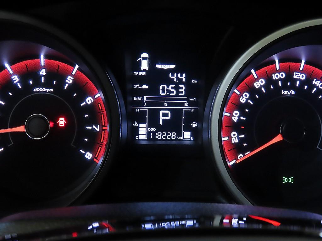 Ssangyong Tivoli - Vista 9