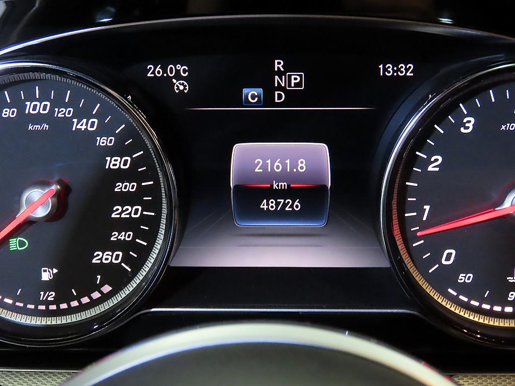 Mercedes Benz E class - Vista 9