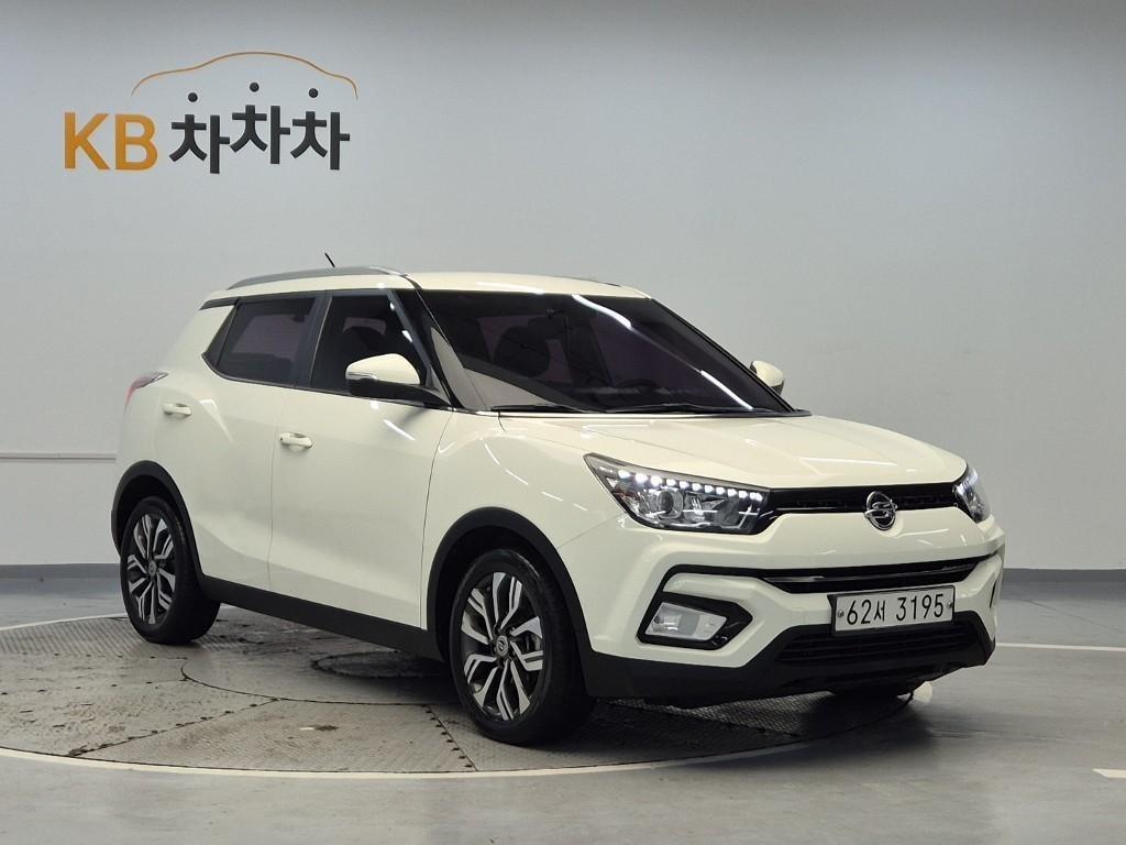 Ssangyong Tivoli - Vista 4