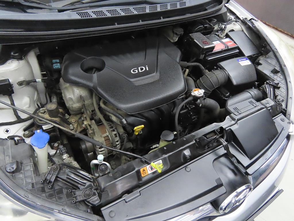 HYUNDAI Avante 2012 Plateado - Importación desde Corea - HF Imports Iquique - Foto 14