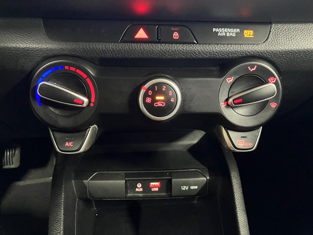 KIA Stonic - Vista 10