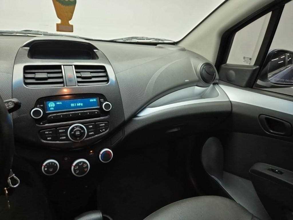 Chevrolet Spark - Vista 10