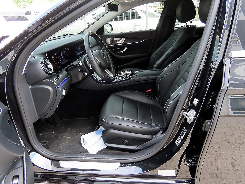 Mercedes Benz E class - Vista 5