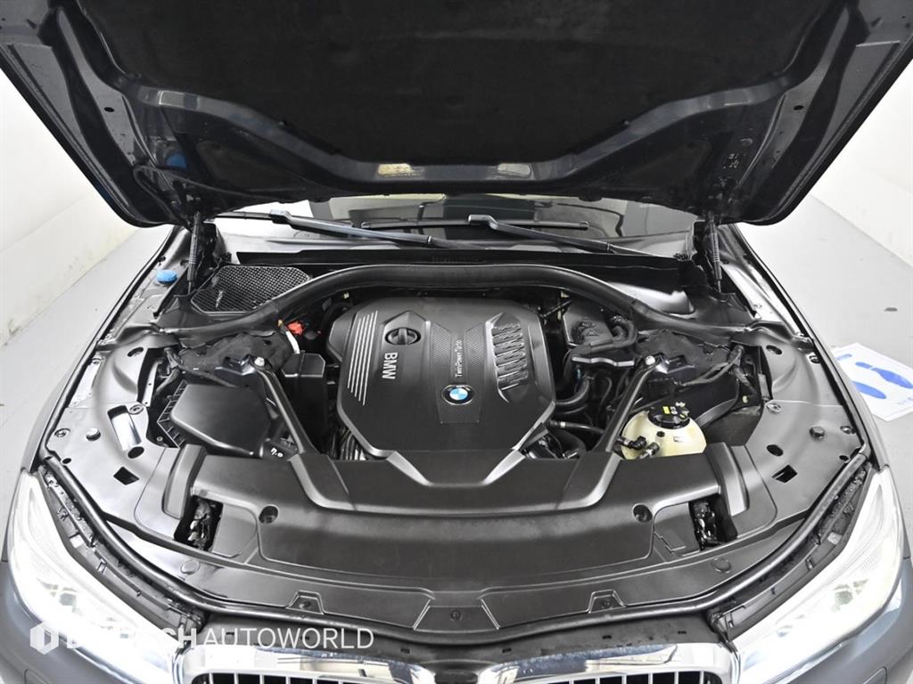 BMW 7 Series - Vista 6