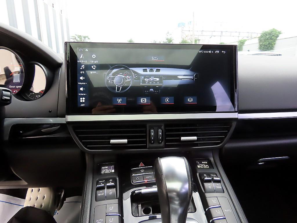 Porsche Cayenne - Vista 12