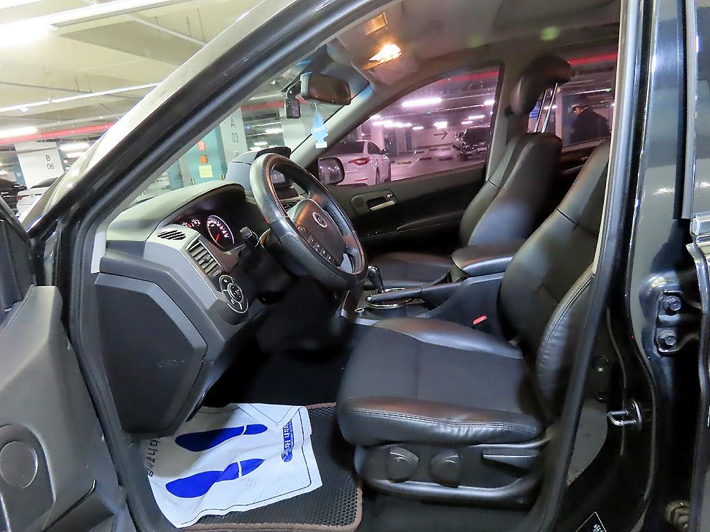 Ssangyong Korando - Vista 6