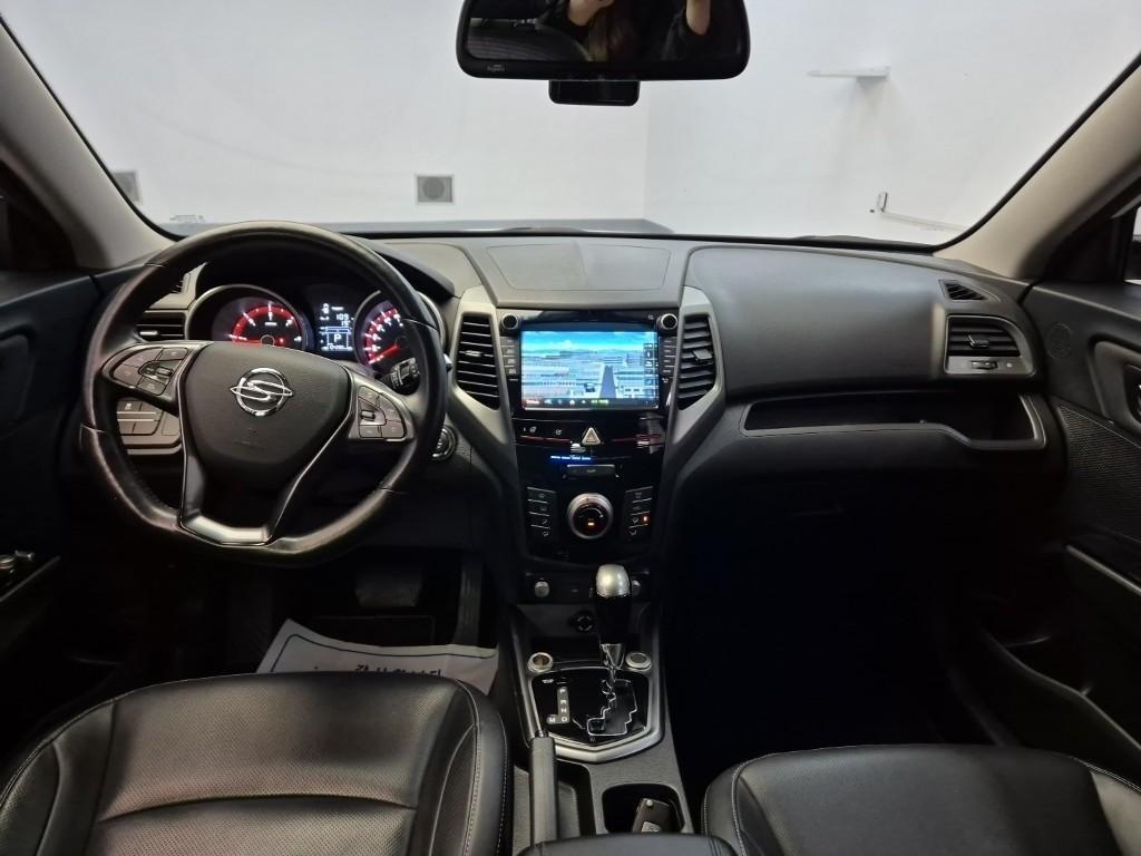 Ssangyong Tivoli - Vista 7