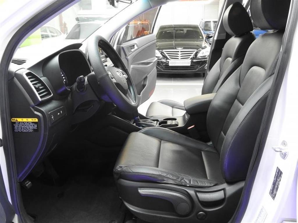 HYUNDAI Tucson - Vista 8