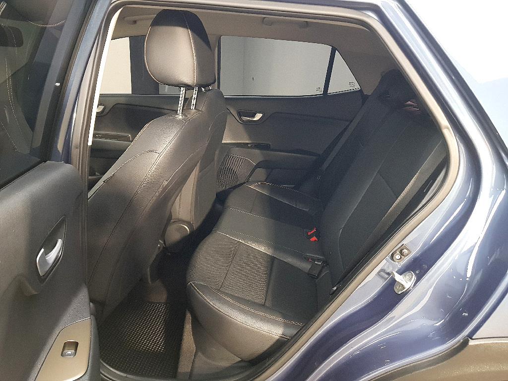 KIA Stonic - Vista 9