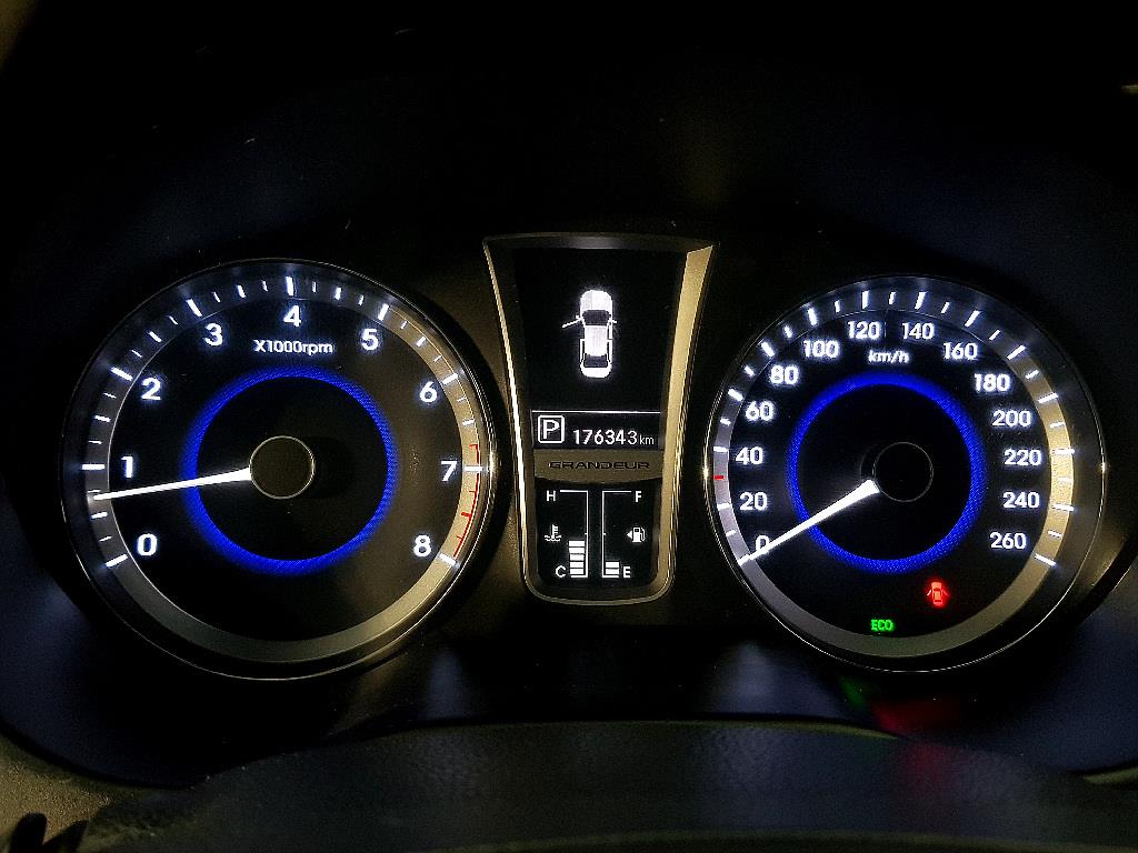 HYUNDAI Grandeur - Vista 7