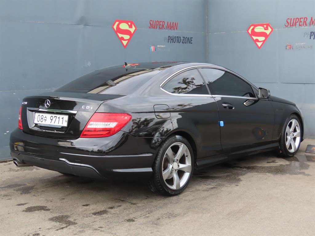 Mercedes Benz C Class - Vista 7