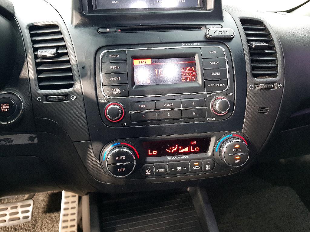 KIA K3 2015 Negro - Importación desde Corea - HF Imports Iquique - Foto 13