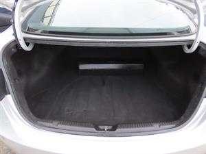 HYUNDAI Avante - Vista 10