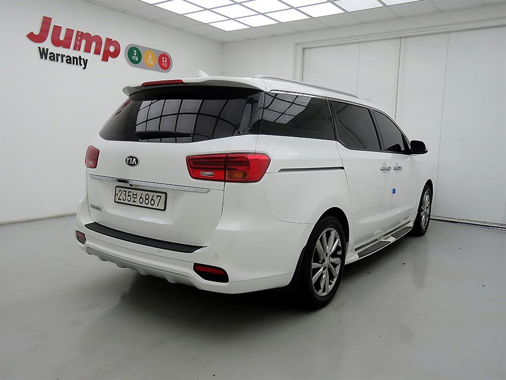 KIA Carnival - Vista 4