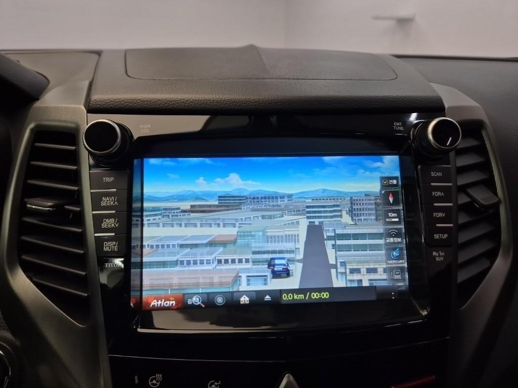 Ssangyong Tivoli 2018 Blanco - Importación desde Corea - HF Imports Iquique - Foto 13