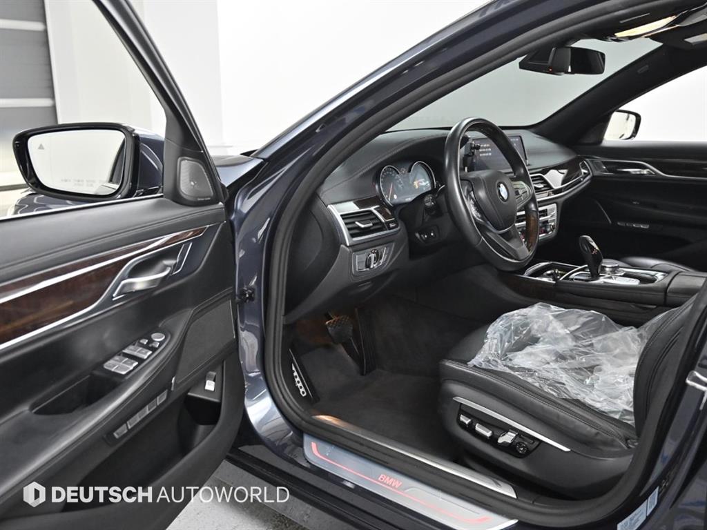 BMW 7 Series - Vista 11