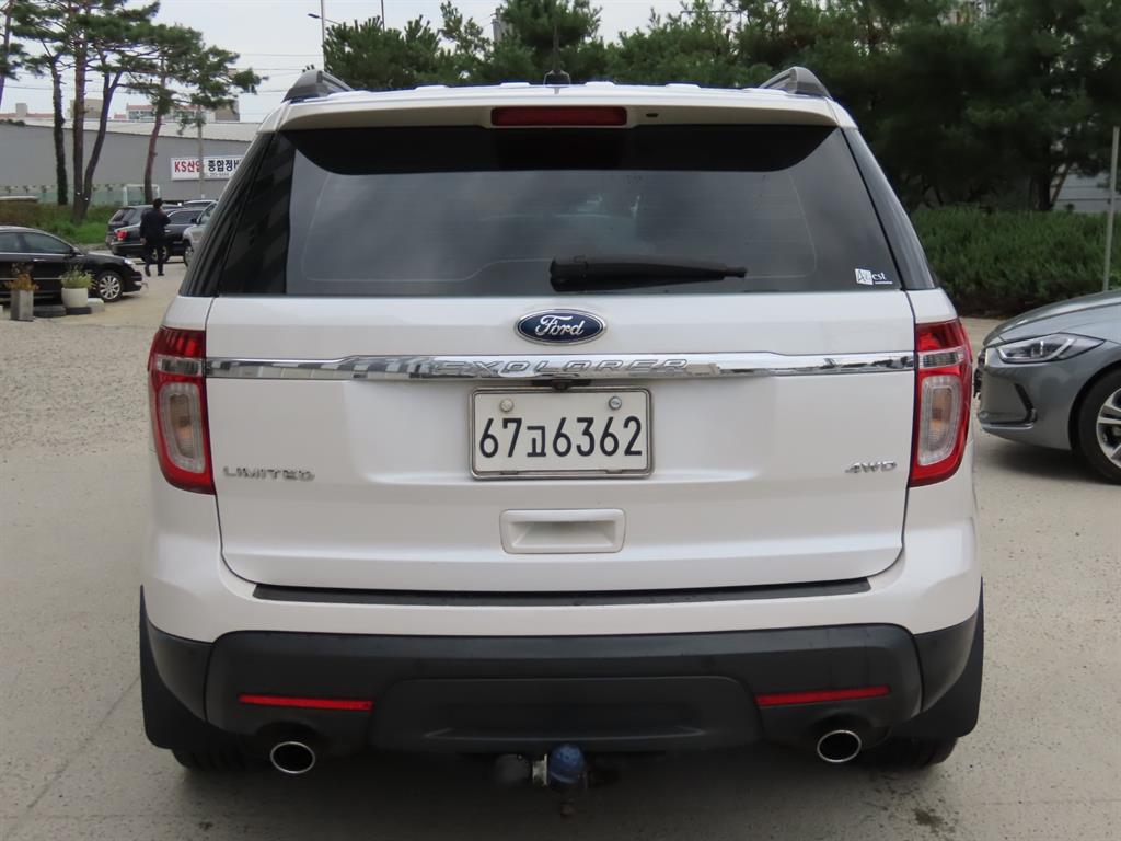 Ford Explorer - Vista 7