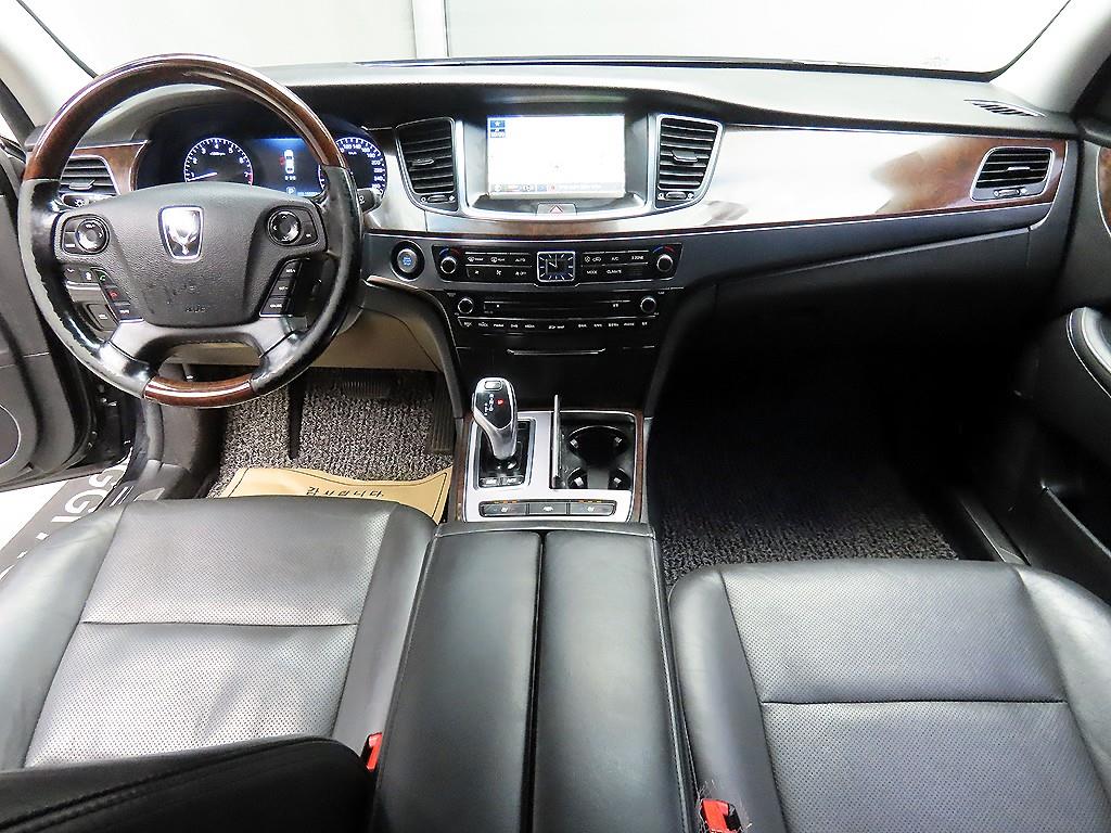 HYUNDAI Equus - Vista 7