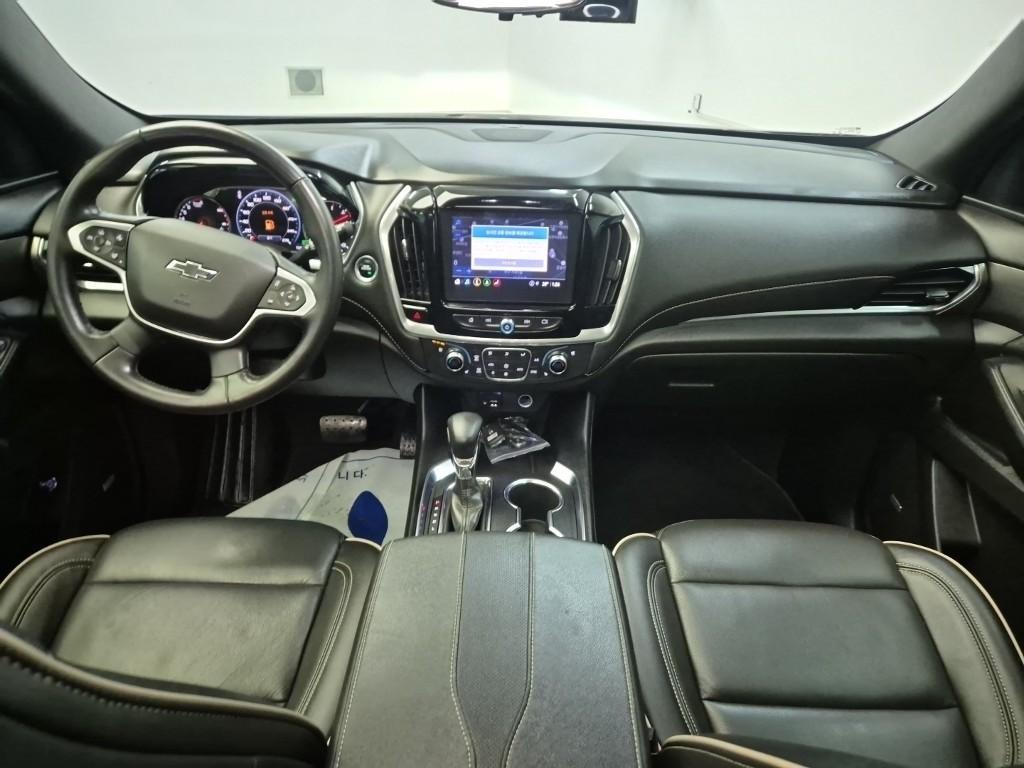 Chevrolet Travers - Vista 7