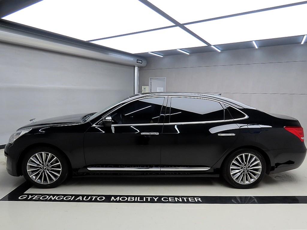 HYUNDAI Equus - Vista 4