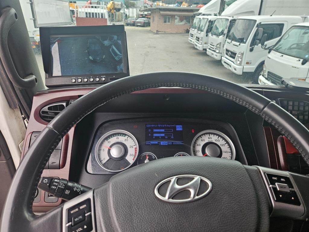 medium and large cargo truck - Vista 10