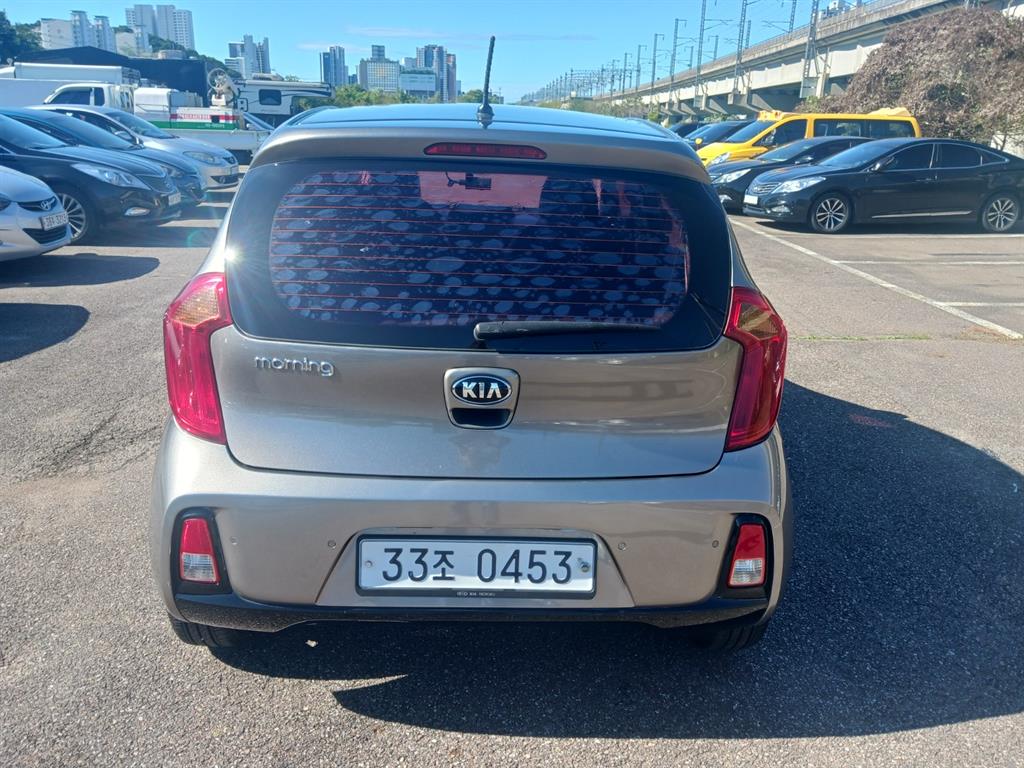 KIA Morning - Vista 4