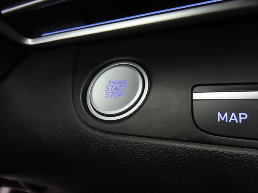 HYUNDAI Avante - Vista 9