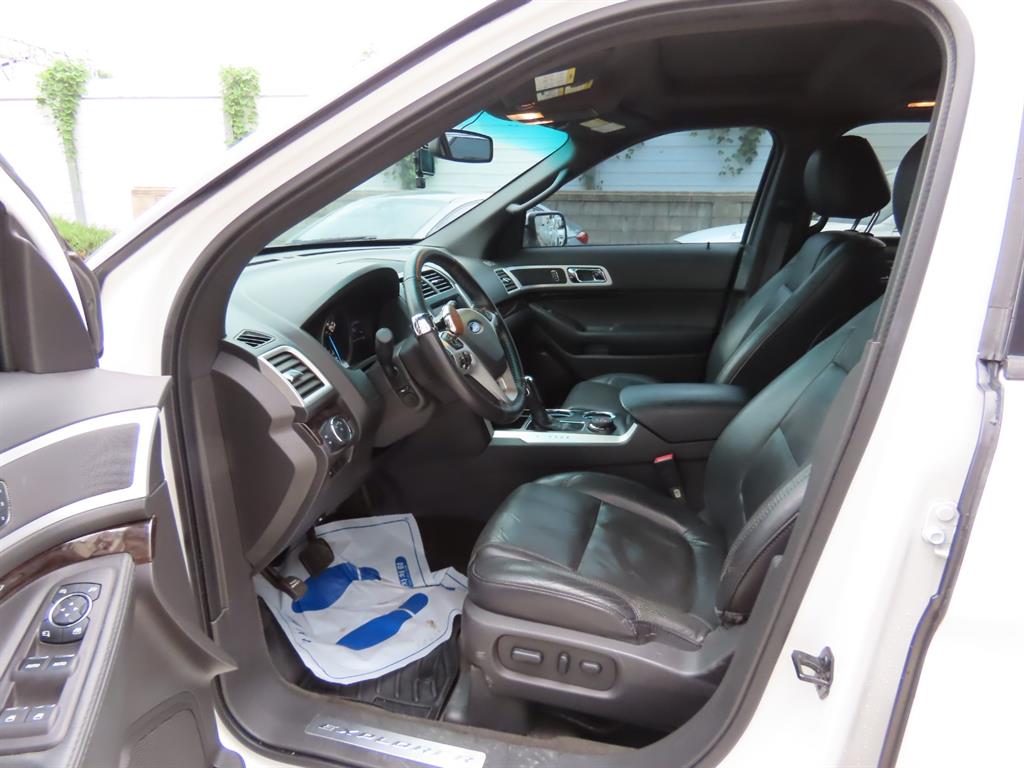 Ford Explorer - Vista 9