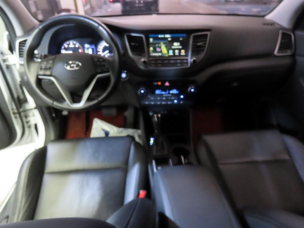 HYUNDAI Tucson - Vista 6