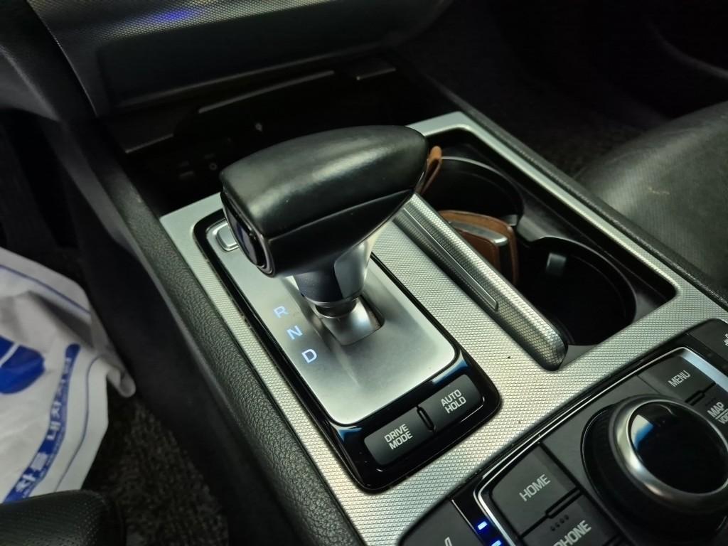 Genesis G80 - Vista 8