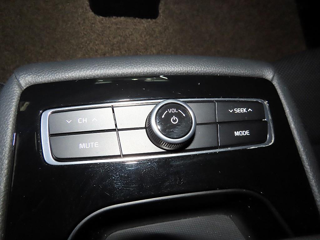 KIA K7 2016 Negro - Importación desde Corea - HF Imports Iquique - Foto 16