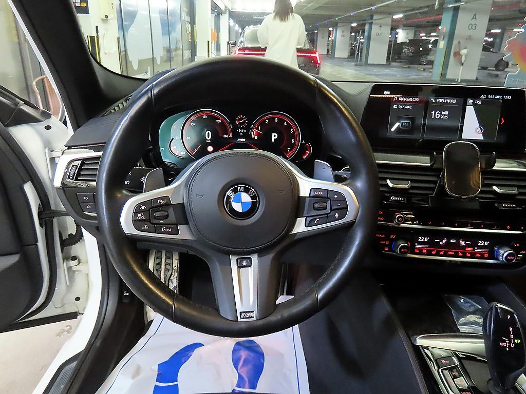 BMW 5 Series - Vista 8