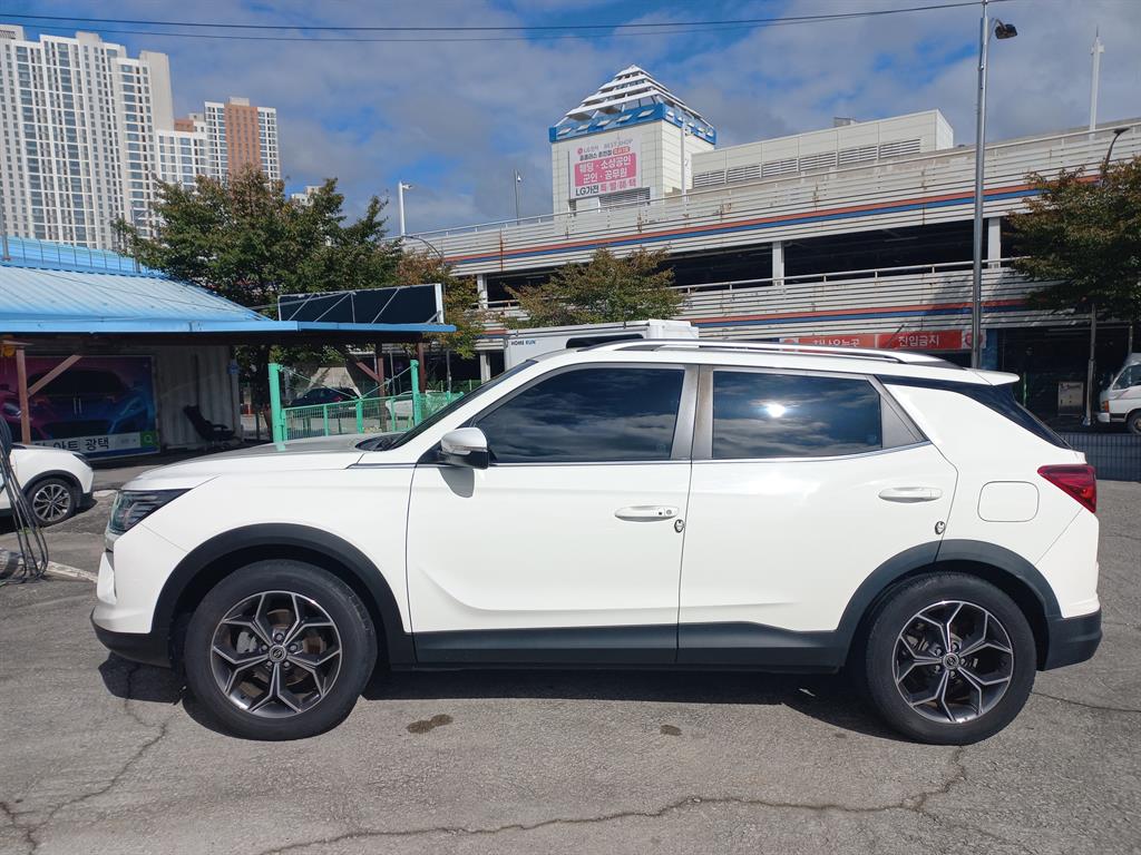 Ssangyong Korando - Vista 6