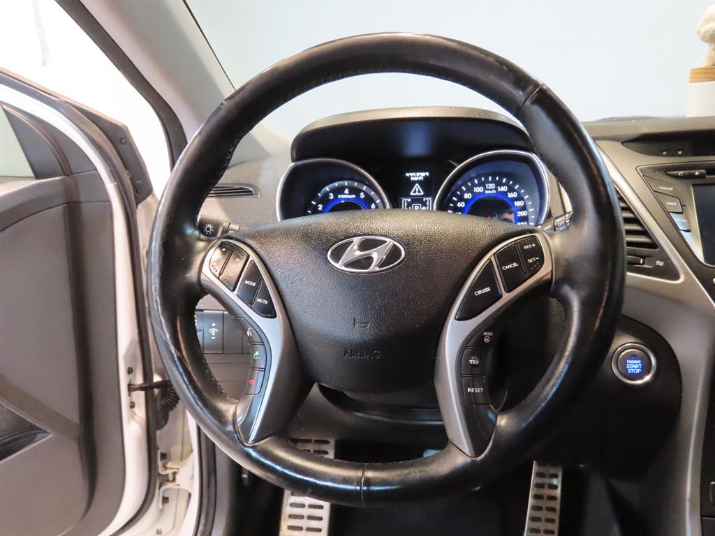HYUNDAI Avante 2014 Blanco - Importación desde Corea - HF Imports Iquique - Foto 8