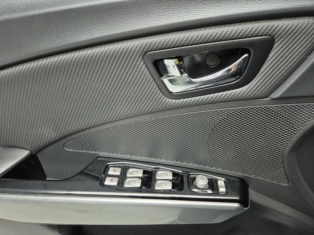 Ssangyong Tivoli 2018 Azul - Importación desde Corea - HF Imports Iquique - Foto 18