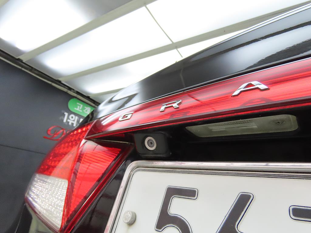 HYUNDAI Grandeur 2009 Negro - Importación desde Corea - HF Imports Iquique - Foto 16