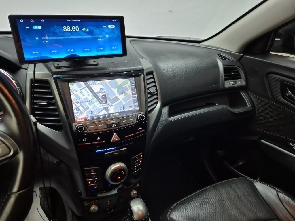 Ssangyong Tivoli - Vista 10