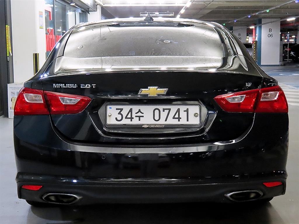 Chevrolet Malibu - Vista 5