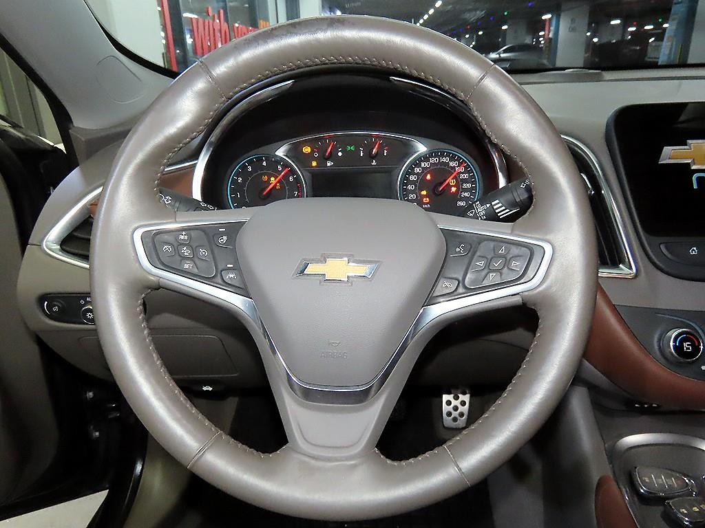 Chevrolet Malibu - Vista 8