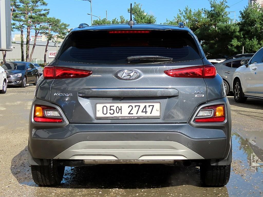 HYUNDAI Kona - Vista 5