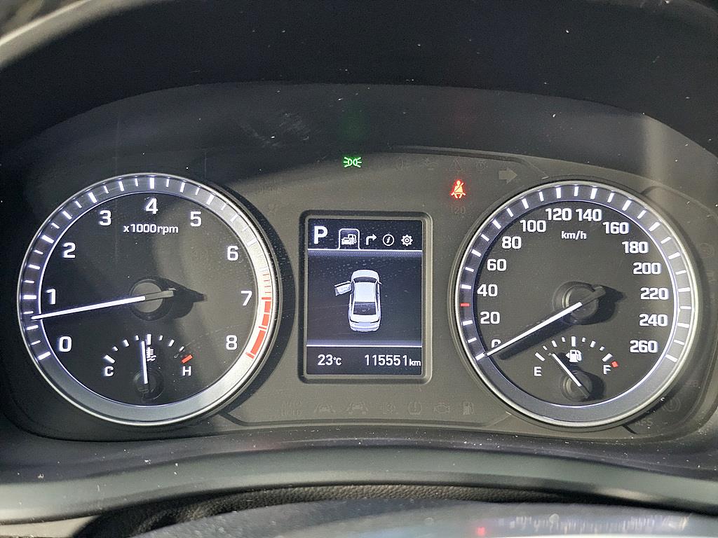 HYUNDAI Sonata - Vista 7