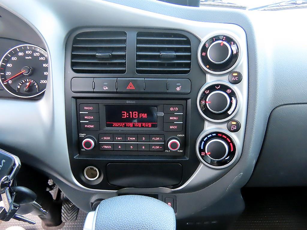 Small Truck Normal Box(Low Deck) 2024 Blanco - Importación desde Corea - HF Imports Iquique - Foto 14
