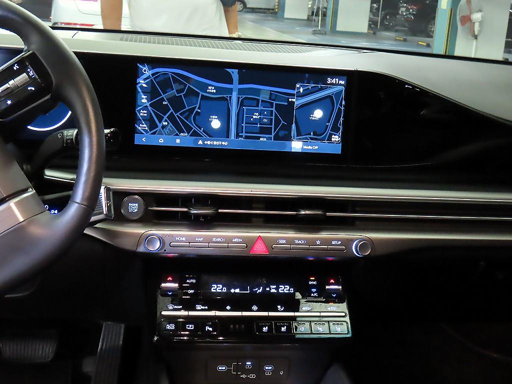 HYUNDAI Grandeur - Vista 11