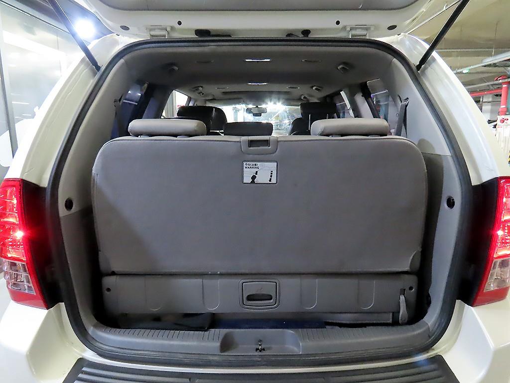 KIA Carnival 2010 Blanco - Importación desde Corea - HF Imports Iquique - Foto 17