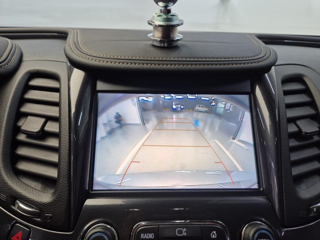 Chevrolet Impala - Vista 12