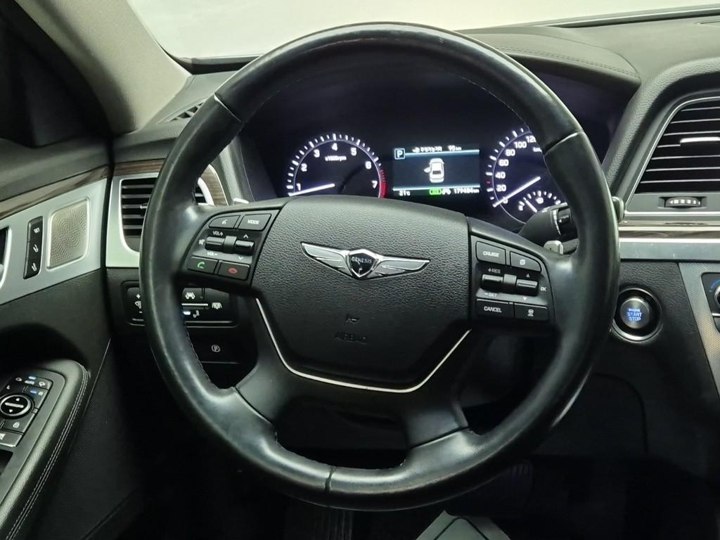 Genesis G80 - Vista 9