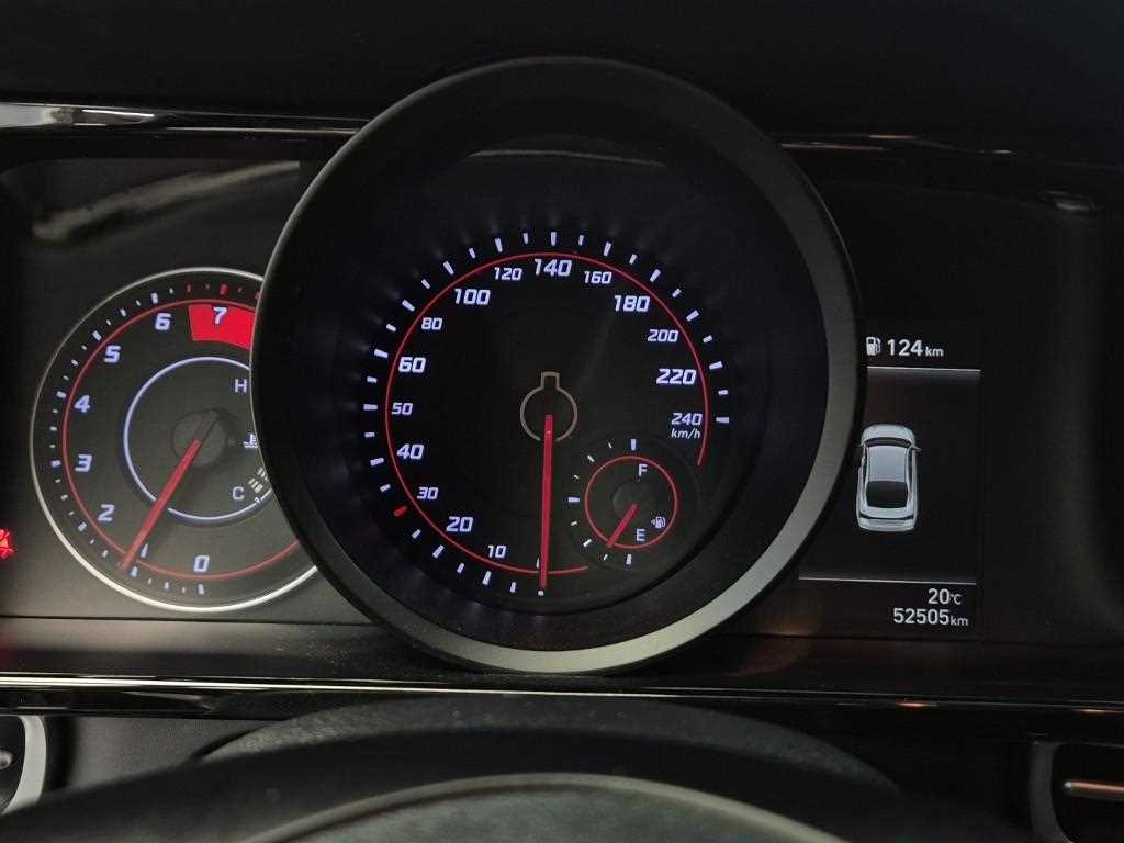 HYUNDAI Avante - Vista 6